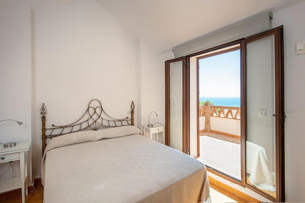 Sunny House With Great Sea Views, 3 Terraces, Private Heated Pool And Sauna La Herradura  Exterior foto
